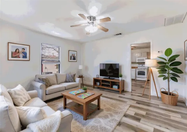 Photo 3 of Single family home for sale at 2207 Drake St, Caddo Mills, TX 75135 | MLS# 21098686 | Listing updated on 2026-07-31