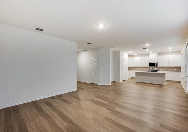 Photo 3 of Single family home for sale at 2704 Goldfinch Dr, Denton, TX 76205 | MLS# 21100083 | Listing updated on 2026-10-06