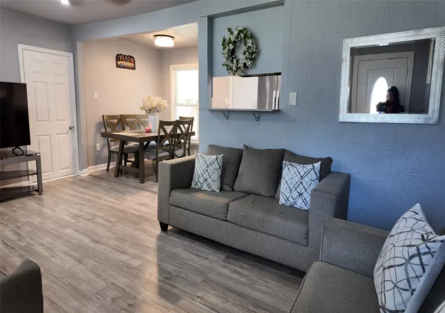 Photo 3 of Single family home for sale at 6621 Onyx Dr N, North Richland Hills, TX 76180 | MLS# 21097754 | Listing updated on 2026-09-10