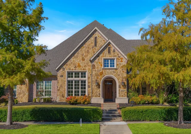 Photo 2 of Sale Pending at 12669 Winding Hollow Ln, Frisco, TX 75033 | MLS# 21101684 | Listing updated on 2026-09-10