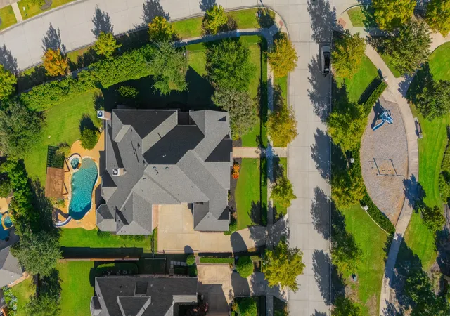 Photo 3 of Sale Pending at 12669 Winding Hollow Ln, Frisco, TX 75033 | MLS# 21101684 | Listing updated on 2026-09-10