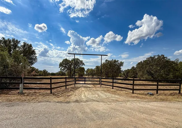 Land for sale at 6885 County Road 594, Brownwood, TX 76801 | MLS# 21102843
