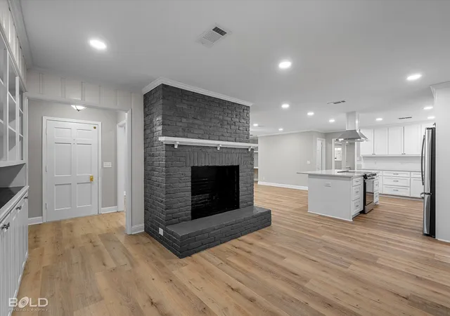 Photo 3 of Single family home for sale at 517 Pierremont Cir, Shreveport, LA 71106 | MLS# 21096121 | Listing updated on 2026-09-13