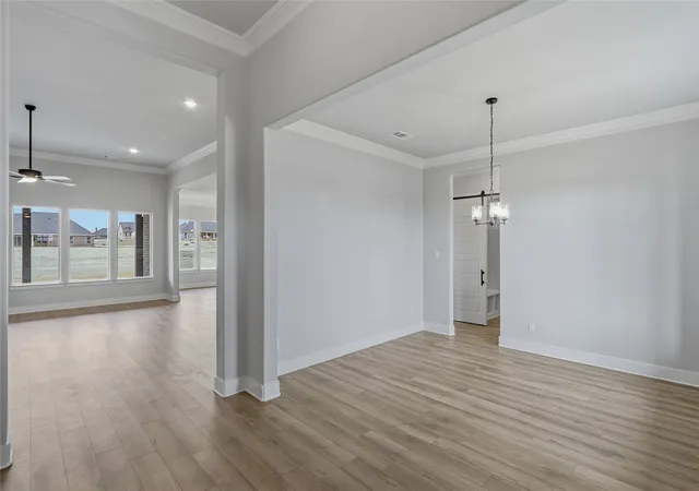 Photo 3 of Single family home for sale at 812 Valley Ridge Rd, Van Alstyne, TX 75495 | MLS# 21102280 | Listing updated on 2026-09-10