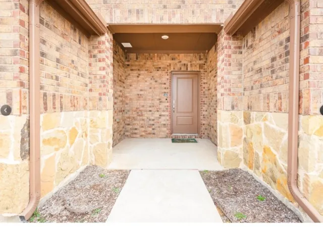 Photo 3 of Single family home for sale at 1611 Pioneer Meadow Dr, Princeton, TX 75407 | MLS# 21104083 | Listing updated on 2026-07-29