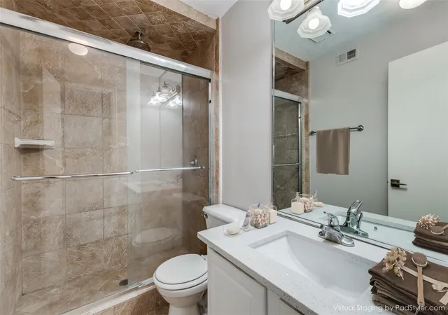 Photo 4 of Sale Pending at 5911 E University Blvd #104, Dallas, TX 75206 | MLS# 21104982 | Listing updated on 2026-07-31