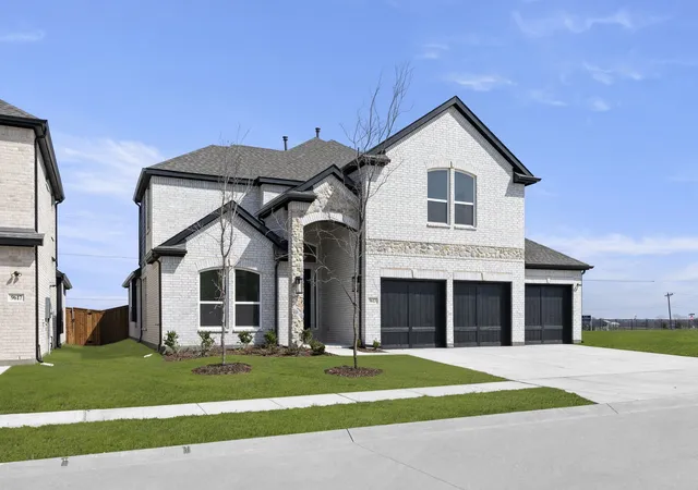 Photo 2 of Single family home for sale at 9613 Westchester Ln, Forney, TX | MLS# 21105105 | Listing updated on 2026-10-02
