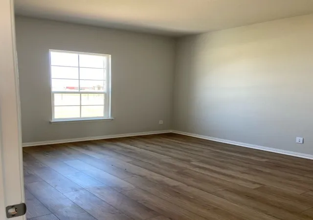 Photo 4 of Sale Pending at 900 County Road 200, Valley View, TX 76272 | MLS# 21105914 | Listing updated on 2026-09-12