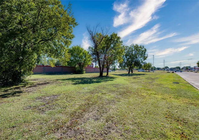 Photo 4 of Land for sale at 2401 Arapaho Rd, Garland, TX 75044 | MLS# 21104346 | Listing updated on 2026-09-30