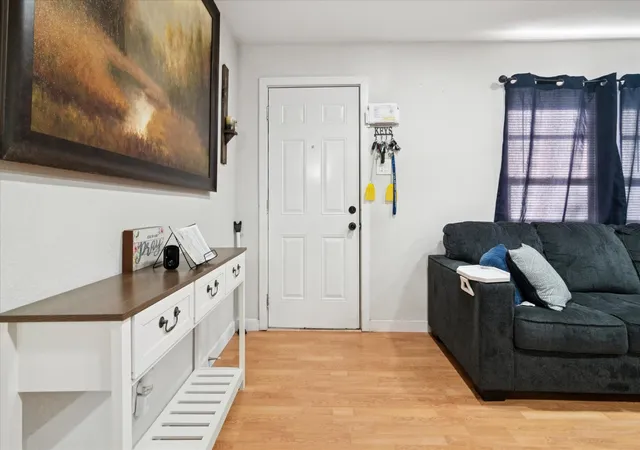 Photo 3 of Single family home for sale at 3207 Pine St, Dallas, TX 75215 | MLS# 21104177 | Listing updated on 2026-09-12
