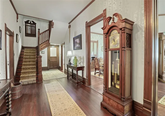 Photo 4 of Single family home for sale at 903 N College St, Mc Kinney, TX 75069 | MLS# 21103503 | Listing updated on 2026-07-30