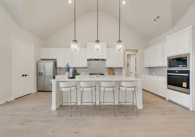 Photo 4 of Sale Pending at 1116 Monterra Way, Rockwall, TX 75087 | MLS# 21106916 | Listing updated on 2026-09-25
