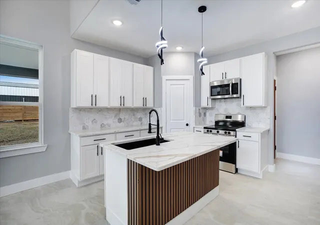 Photo 1 of Single family home for sale at 82 Morning View Dr, Gordonville, TX 76245 | MLS# 21107562 | Listing updated on 2026-10-06