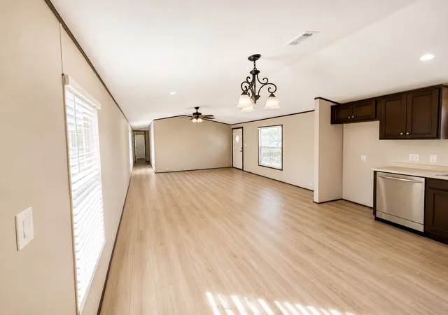 Photo 3 of Manufactured home for sale at 5421 Lake View Dr, Granbury, TX 76048 | MLS# 21107391 | Listing updated on 2026-09-29