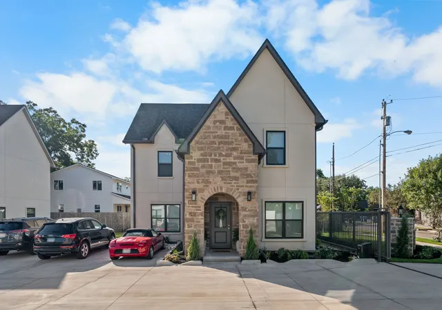 Photo 1 of Single family home for sale at 2700 S 2nd #A, Waco, TX 76706 | MLS# 21085321 | Listing updated on 2026-09-14