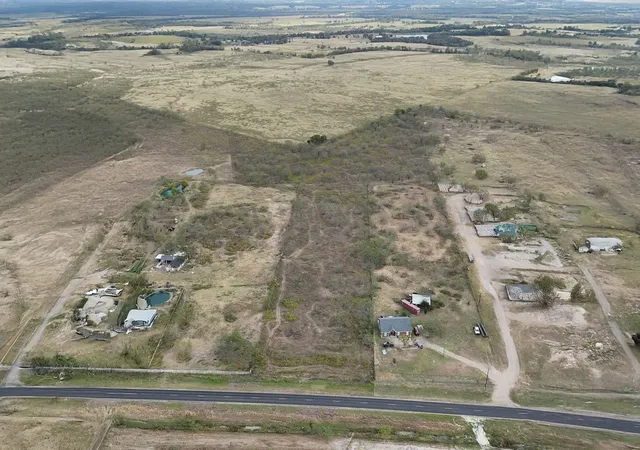 Photo 2 of Land for sale at 5898 Fm 3383, Corsicana, TX 75110 | MLS# 21095040 | Listing updated on 2026-10-20