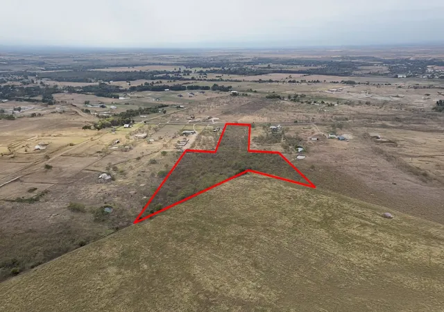 Photo 4 of Land for sale at 5898 Fm 3383, Corsicana, TX 75110 | MLS# 21095040 | Listing updated on 2026-10-20