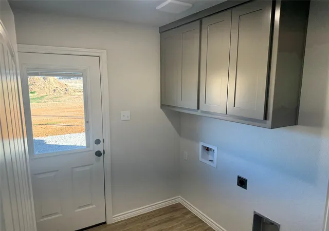 Photo 3 of Single family home for sale at 1004 Morgan Ct, Springtown, TX 76082 | MLS# 21111720 | Listing updated on 2026-09-14