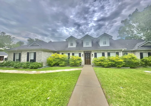 Photo 3 of Sale Pending at 520 Red River Rd, Belton, TX 76513 | MLS# 21114082 | Listing updated on 2026-07-29