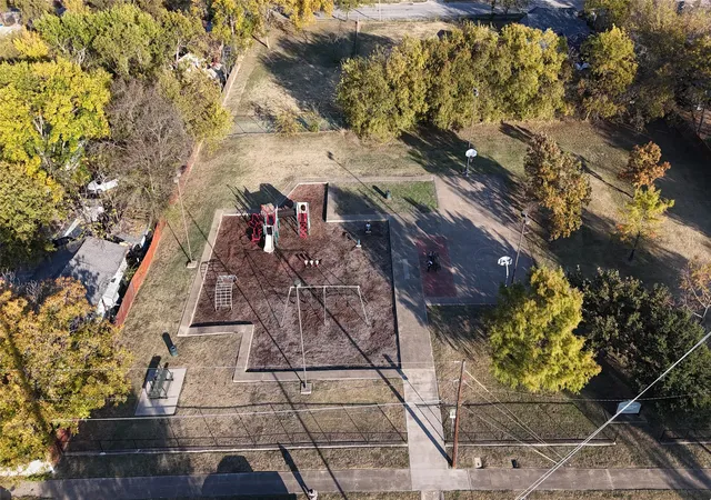 Photo 3 of Land for sale at 4009 Hammerly Dr, Dallas, TX 75212 | MLS# 21114193 | Listing updated on 2026-09-10