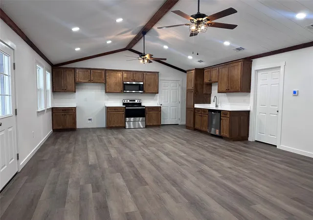 Photo 3 of Sale Pending at 5144 Us Hwy 175 E, Athens, TX 75752 | MLS# 21114590 | Listing updated on 2026-09-08