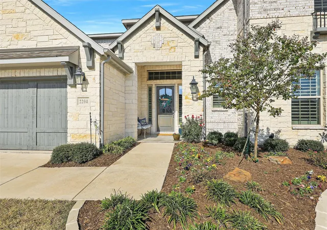 Photo 3 of Single family home for sale at 2204 Chippewa, Gunter, TX 75058 | MLS# 21104992 | Listing updated on 2026-07-29