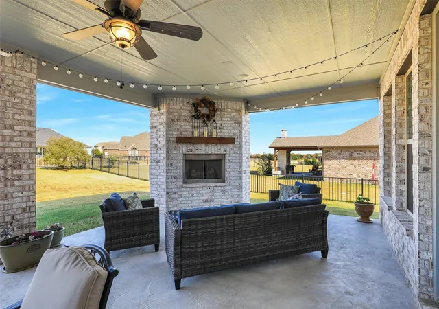Photo 4 of Single family home for sale at 2204 Chippewa, Gunter, TX 75058 | MLS# 21104992 | Listing updated on 2026-07-29