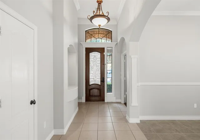 Photo 3 of Single family home for sale at 302 Canterbury Dr, Woodway, TX 76712 | MLS# 21114544 | Listing updated on 2026-09-08