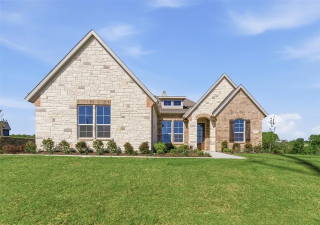 Photo 3 of Sale Pending at 513 Lantana Dr, Weatherford, TX 76085 | MLS# 21105934 | Listing updated on 2026-09-21