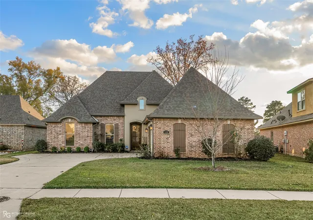 Photo 1 of Single family home for sale at 110 St Andrews Ln, Benton, LA 71006 | MLS# 21116587 | Listing updated on 2026-09-19