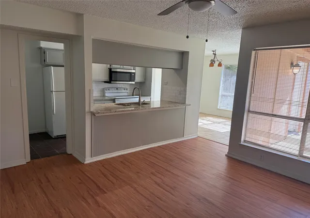 Photo 2 of Townhouse for sale at 2016 Westbain Dr, Arlington, TX 76015 | MLS# 21117484 | Listing updated on 2026-09-11