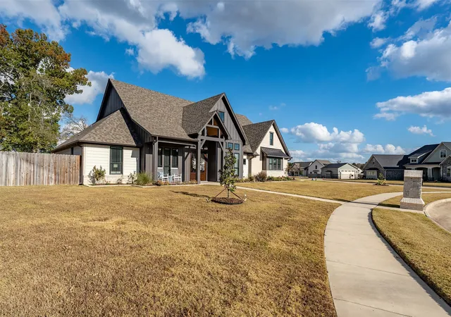 Photo 2 of Single family home for sale at 12213 Harlon St, Flint, TX 75762 | MLS# 21116795 | Listing updated on 2026-09-14