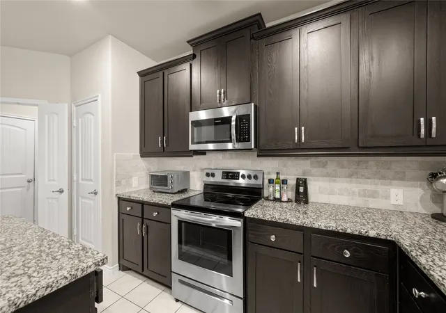 Photo 3 of Single family home for sale at 3125 Hollow Branch Dr, Royse City, TX 75189 | MLS# 21119765 | Listing updated on 2026-09-09