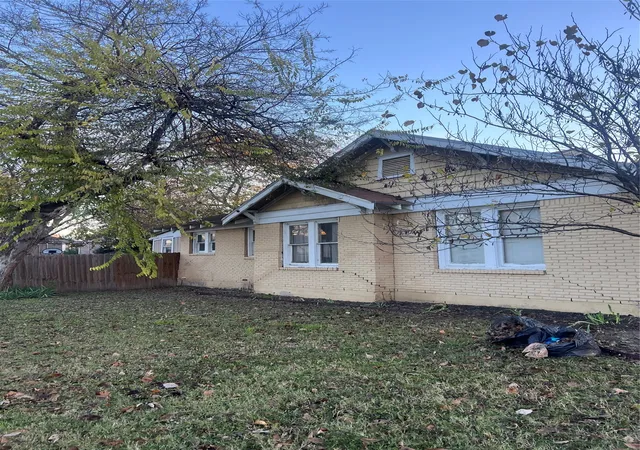 Photo 3 of Single family home for sale at 6107 Richmond Ave, Dallas, TX 75214 | MLS# 21115493 | Listing updated on 2026-09-12