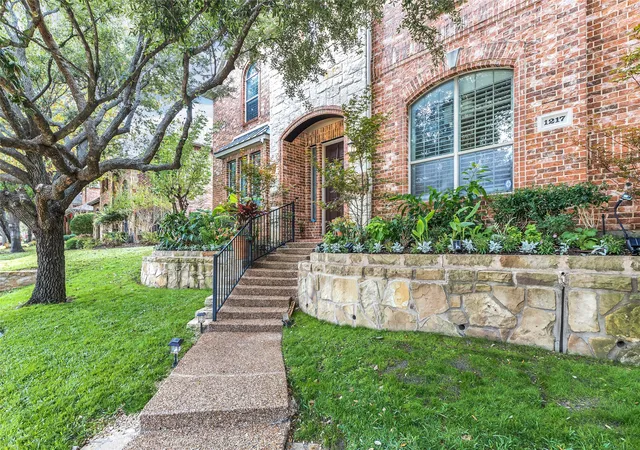 Photo 2 of Single family home for sale at 1217 Wynne Dr, Garland, TX 75044 | MLS# 21124734 | Listing updated on 2026-09-13