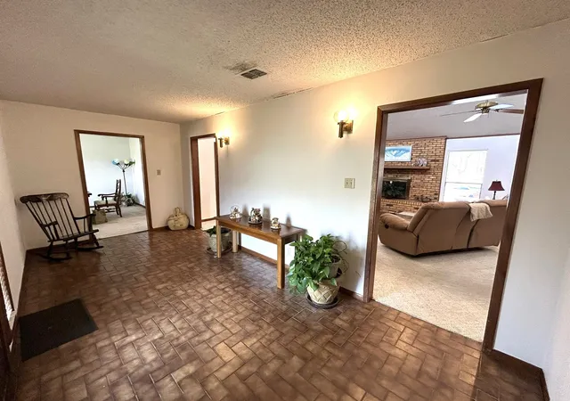 Photo 3 of Sale Pending at 130 Merriman Pkwy, Sherman, TX 75090 | MLS# 21124108 | Listing updated on 2026-08-02