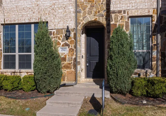 Photo 3 of Sale Pending at 2542 Plumas Dr, Lewisville, TX 75056 | MLS# 21102805 | Listing updated on 2026-07-30