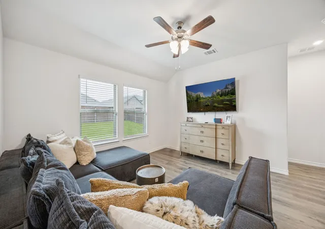 Photo 2 of Single family home for sale at 645 Blissful Bnd, Lavon, TX 75166 | MLS# 21122870 | Listing updated on 2026-09-14