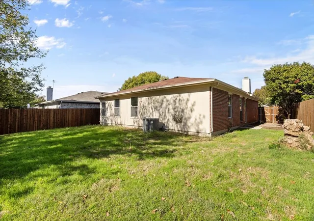 Photo 4 of Single family home for sale at 3744 Chaddybrook Ln, Fort Worth, TX 76137 | MLS# 21119280 | Listing updated on 2026-09-10