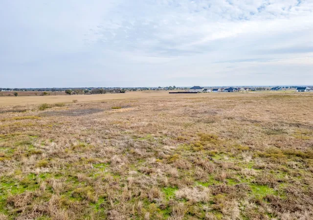 Photo 1 of Sale Pending at 445 Willow Moon Ranch Rd, Crawford, TX 76638 | MLS# 21127544 | Listing updated on 2026-07-30