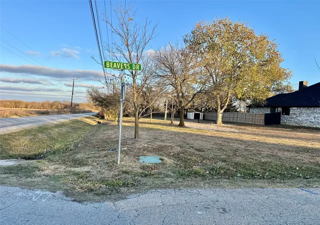 Photo 4 of Land for sale at 511 Beavers Dr, Sherman, TX 75092 | MLS# 21127710 | Listing updated on 2026-08-01