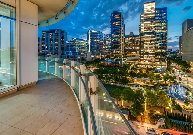 Photo 1 of Sale Pending at 1918 Olive St #701, Dallas, TX 75201 | MLS# 21127866 | Listing updated on 2026-09-10
