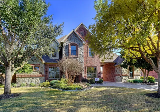 Photo 1 of Single family home for sale at 3333 Clubview Dr, Argyle, TX 76226 | MLS# 21128838 | Listing updated on 2026-09-14