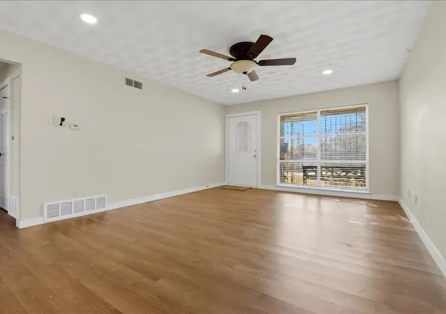 Photo 3 of Single family home for sale at 509 Bluewood Dr, Dallas, TX 75232 | MLS# 21129496 | Listing updated on 2026-07-31