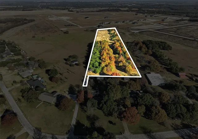 Photo 3 of Land for sale at Tbd Lakeshore Dr, Waxahachie, TX 75165 | MLS# 21129155 | Listing updated on 2026-08-01