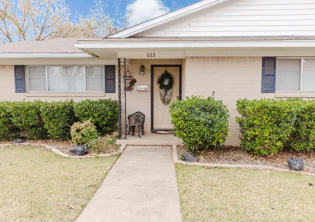 Photo 1 of Single family home for sale at 663 6th St, Honey Grove, TX 75446 | MLS# 21131267 | Listing updated on 2026-09-09