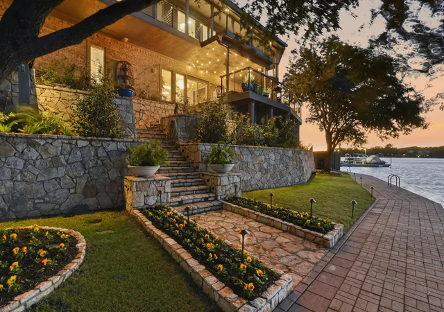 Photo 3 of Single family home for sale at 7957 Bal Harbour Ct, Fort Worth, TX 76179 | MLS# 21128746 | Listing updated on 2026-07-31