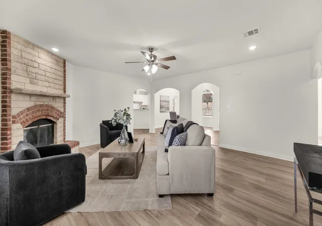 Photo 1 of Single family home for sale at 1735 Woodridge Ct, Aledo, TX 76008 | MLS# 21131025 | Listing updated on 2026-09-14