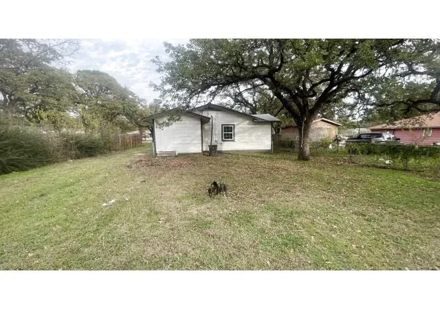Photo 3 of Single family home for sale at 4518 Erath St, Fort Worth, TX 76119 | MLS# 21134233 | Listing updated on 2026-09-29