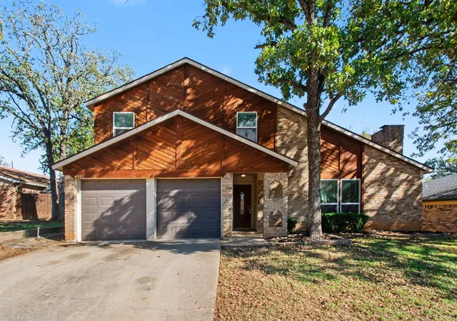 Photo 1 of Single family home for sale at 4907 Sagebrush Ct, Arlington, TX 76017 | MLS# 21134936 | Listing updated on 2026-09-29